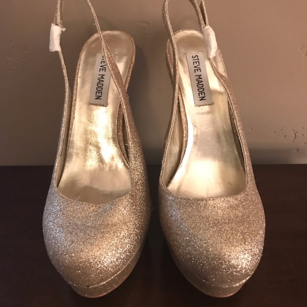 Steve Madden Gold Glitter Heels